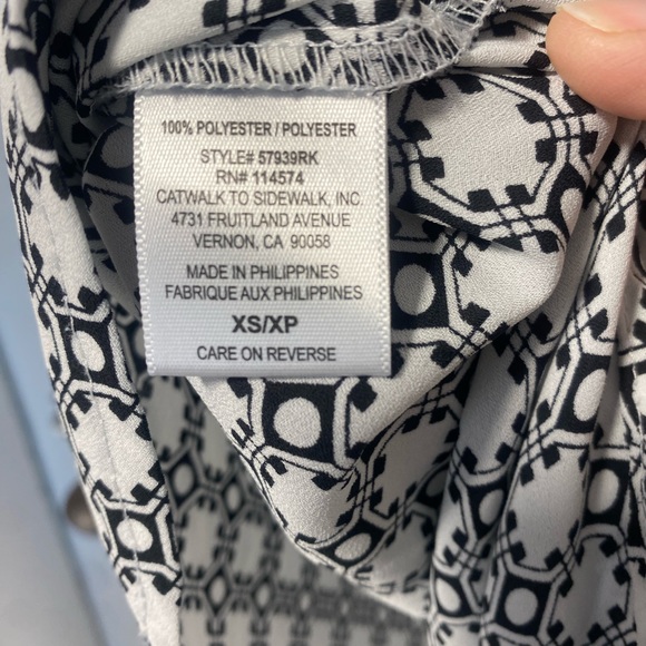 Pleione high low xs black and white blouse - Picture 7 of 9